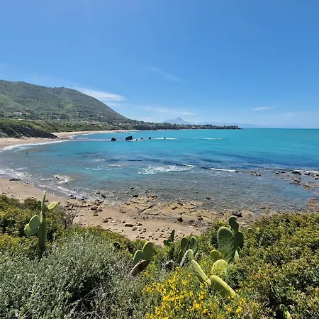 Nicuzza Sea Side, Swimming Pool Вилла