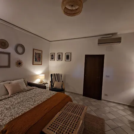 Nicuzza Sea Side, Swimming Pool Villa *